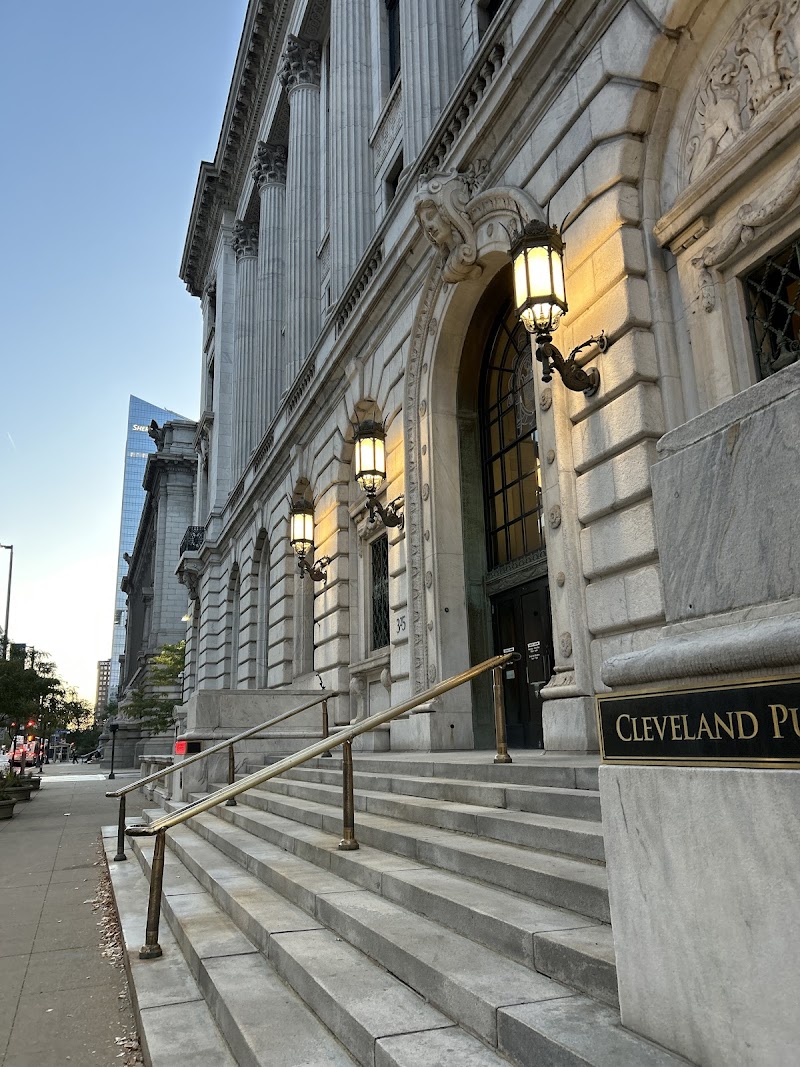 Cleveland Public Library-Louis Stokes Wing Cleveland stage