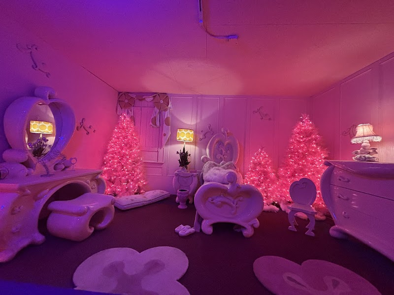 Castle Noel Cleveland stage