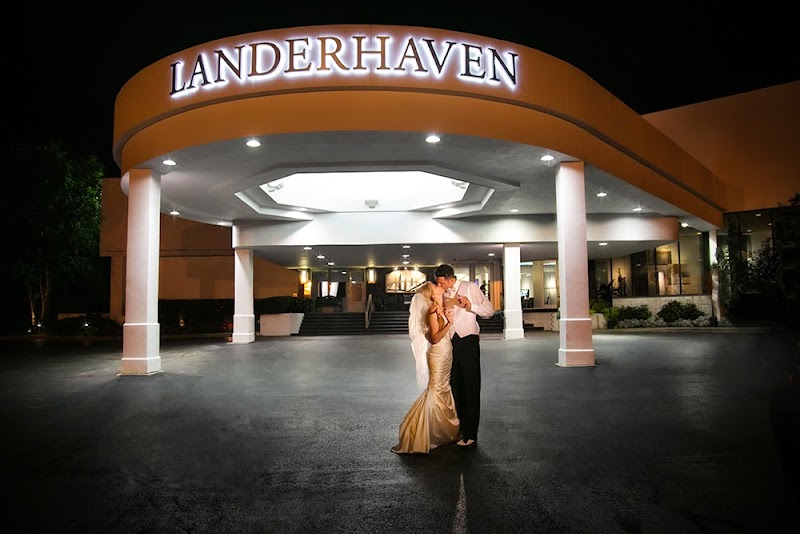 Landerhaven Cleveland stage