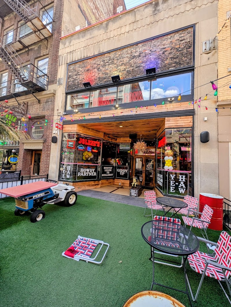 Jolene's Honky Tonk Cleveland stage