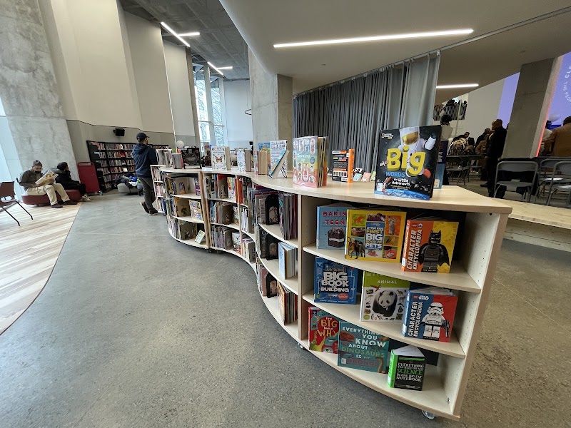 Cleveland Public Library - Martin L. King Branch