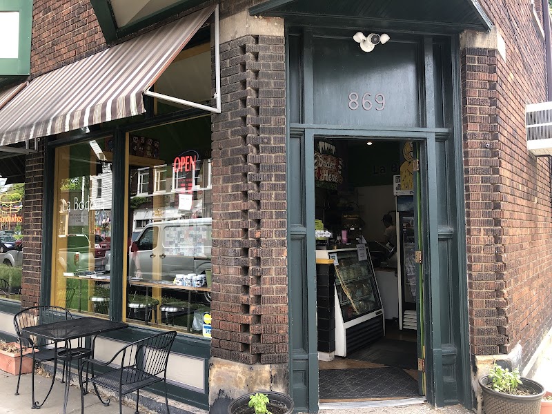 La Bodega In Tremont Cleveland stage