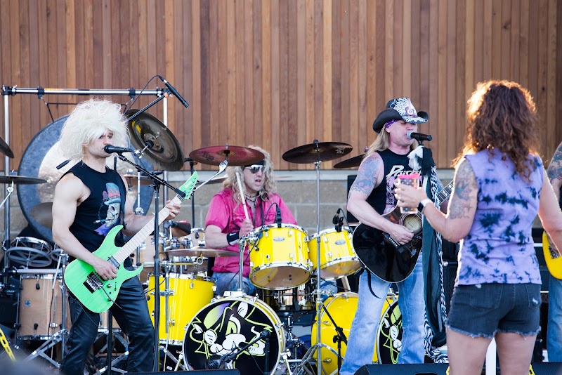 The Grove Cleveland stage