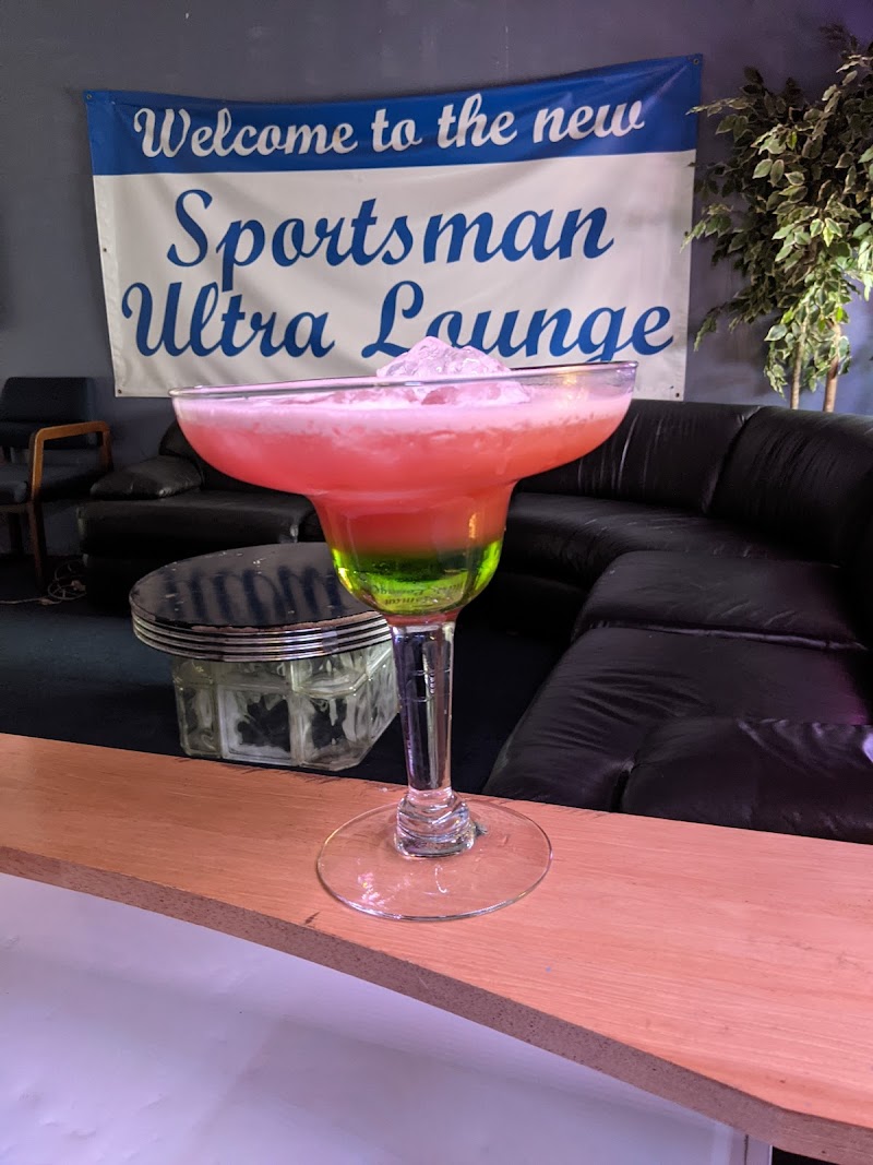 Sportsman Ultra Lounge Cleveland interior