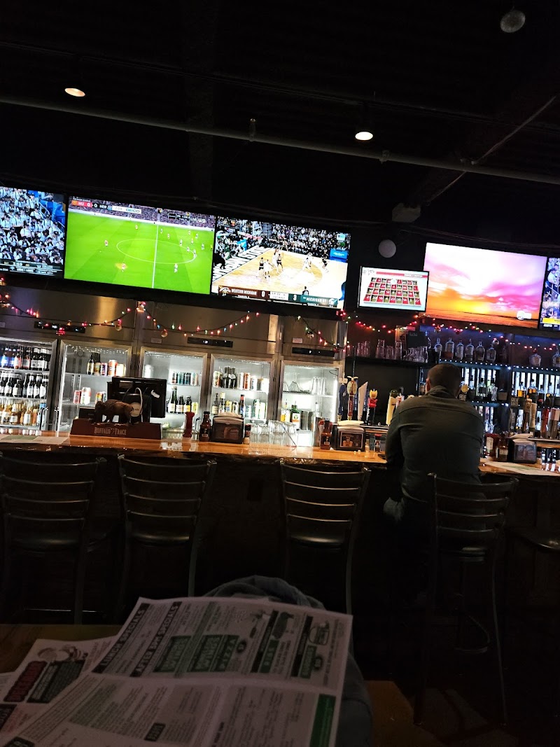 Winking Lizard Downtown Cleveland Cleveland stage