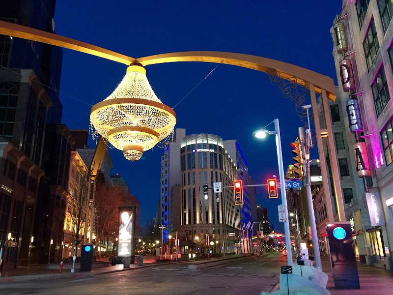 GE Chandelier Cleveland stage