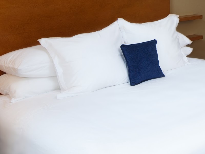 Hotel RL Cleveland Airport West by Sonesta Cleveland amenities