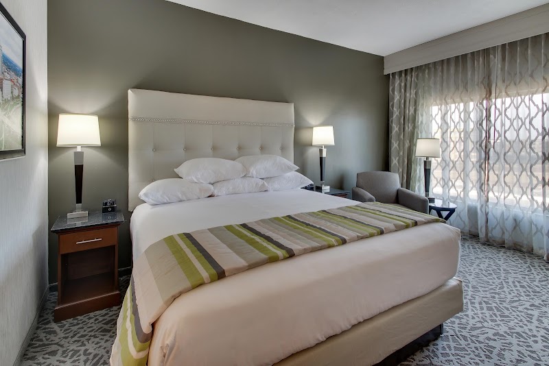Drury Inn & Suites Cleveland Beachwood Cleveland lobby