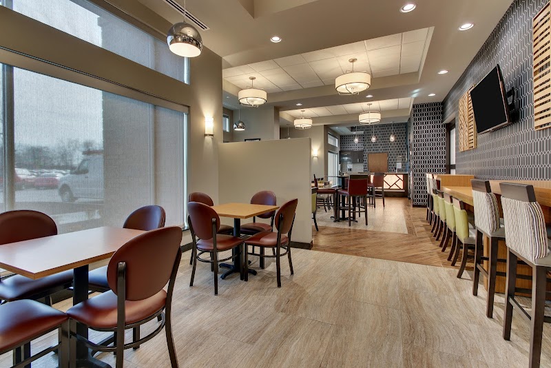 Drury Inn & Suites Cleveland Beachwood Cleveland amenities