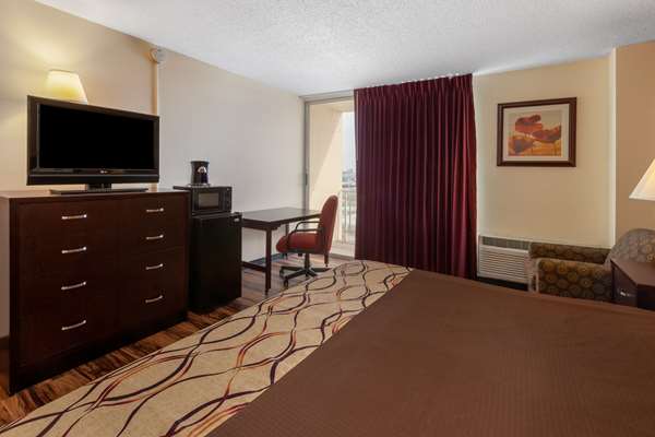 Travelodge by Wyndham Cleveland Airport Cleveland amenities