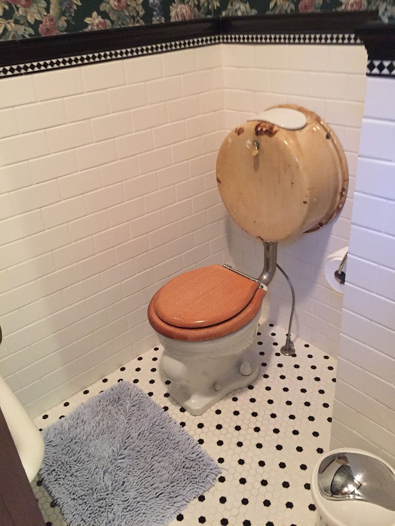 Spitzer House Bed and Breakfast Cleveland amenities