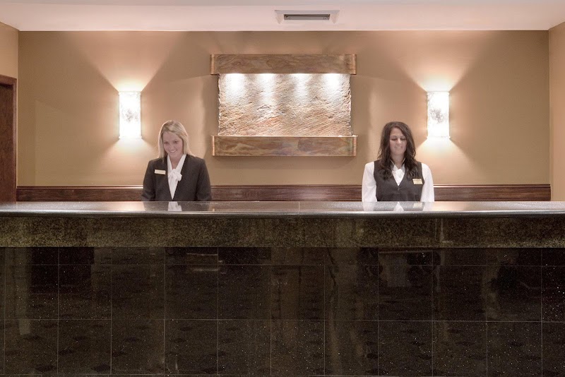Crowne Plaza Cleveland Airport by IHG Cleveland amenities