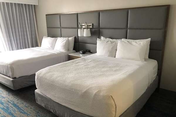 Ramada by Wyndham Cleveland Independence Cleveland amenities