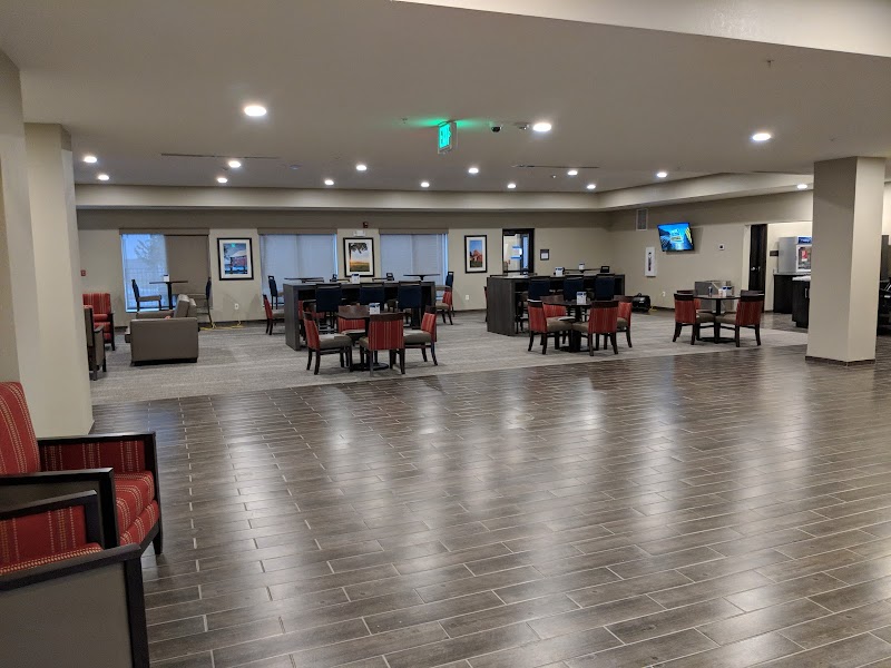 Comfort Suites Cleveland amenities