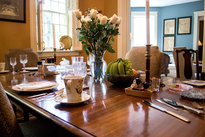Clifford House Bed & Breakfast Cleveland amenities