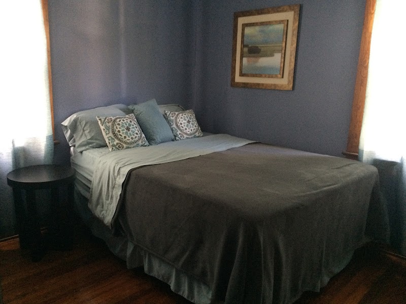Metro Inn Bed & Breakfast Cleveland room