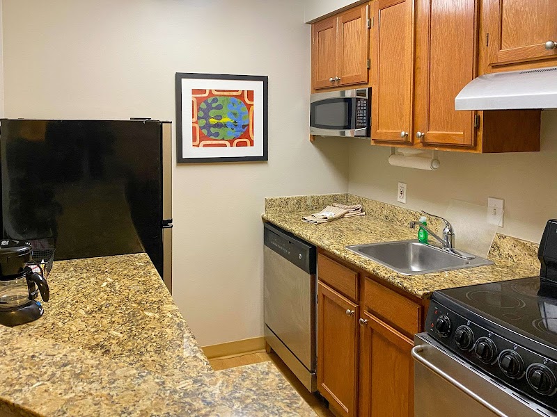 MainStay Suites Middleburg Heights Cleveland Airport Cleveland amenities