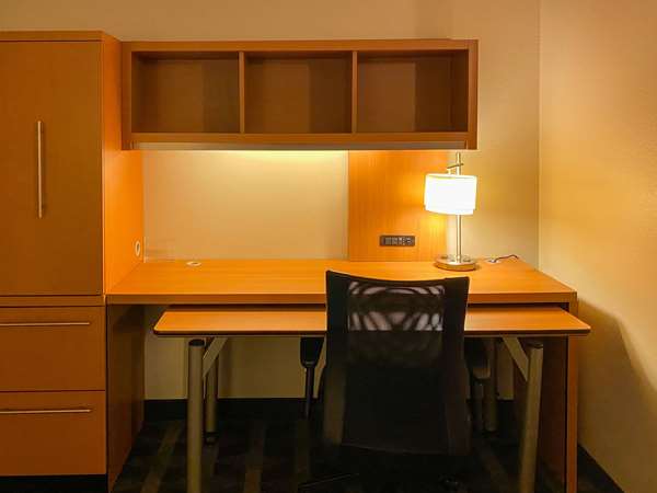 MainStay Suites Middleburg Heights Cleveland Airport Cleveland amenities