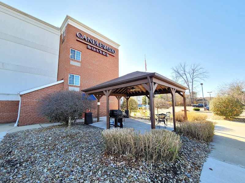 Sonesta Simply Suites Cleveland North Olmsted Airport in Cleveland
