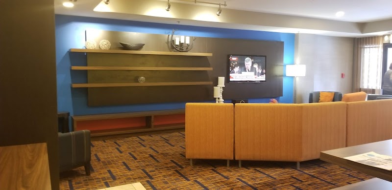 Courtyard by Marriott Cleveland Airport North Cleveland amenities