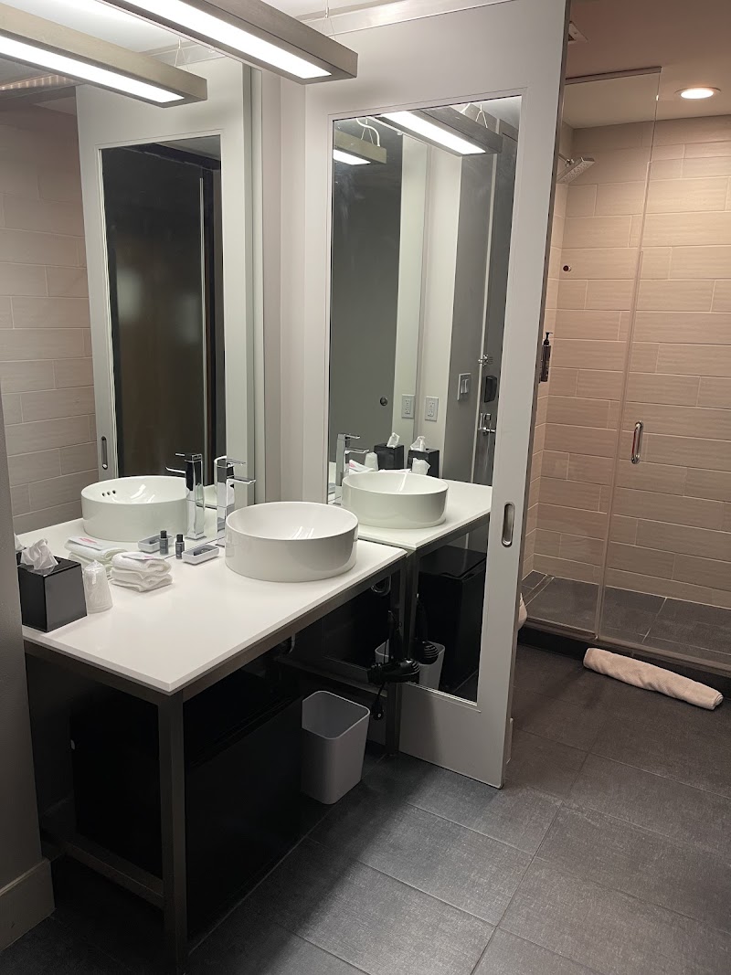 Aloft Cleveland Airport Cleveland amenities