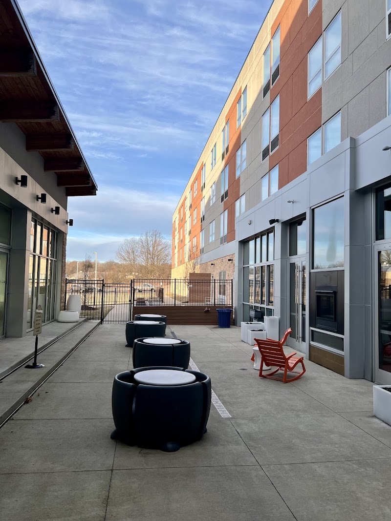 Aloft Cleveland Airport Cleveland amenities