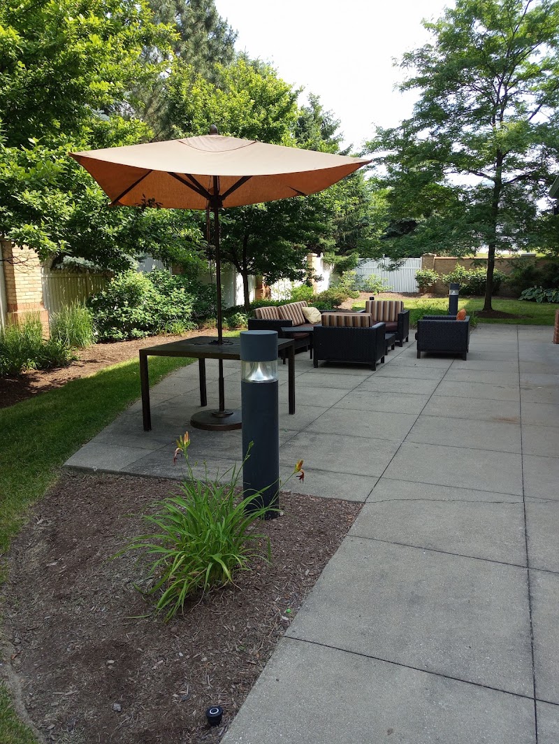 Courtyard by Marriott Cleveland Independence Cleveland amenities