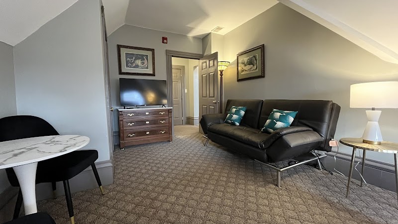 Stone Gables Inn Cleveland amenities