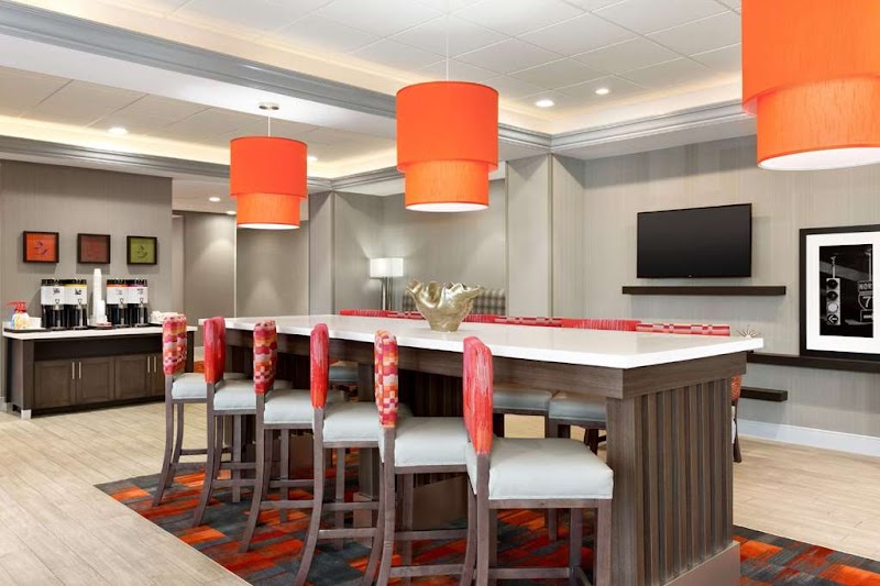 Hampton Inn North Olmsted Cleveland Airport Cleveland amenities