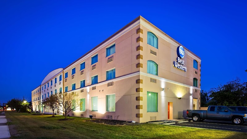 Best Western Airport Inn & Suites Cleveland in Cleveland