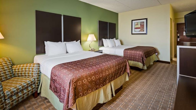 Best Western Airport Inn & Suites Cleveland Cleveland lobby