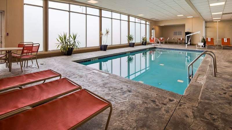 Best Western Airport Inn & Suites Cleveland Cleveland room
