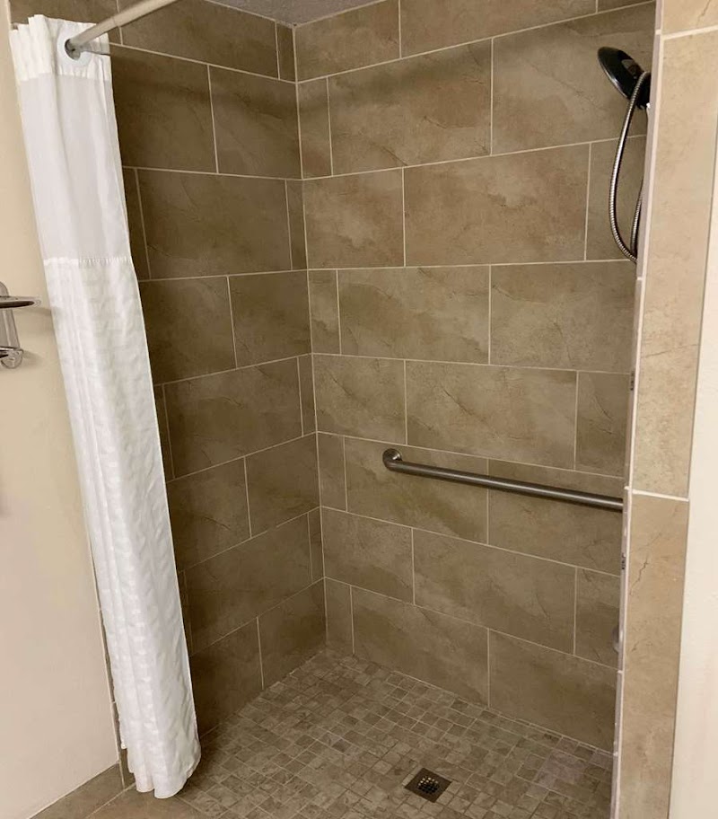 Best Western Airport Inn & Suites Cleveland Cleveland amenities