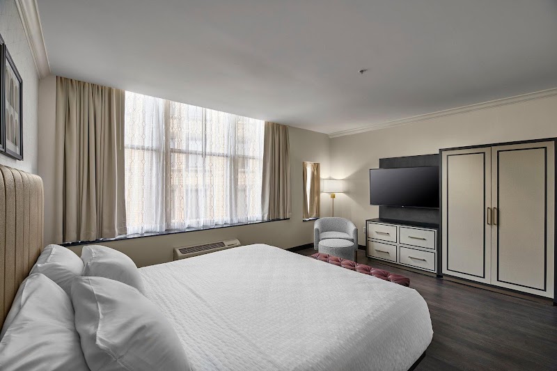 Hotel Indigo Cleveland Downtown by IHG Cleveland amenities