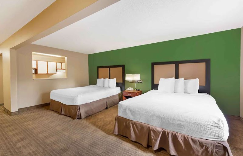 Extended Stay America Suites- Cleveland - Middleburg Heights Cleveland lobby
