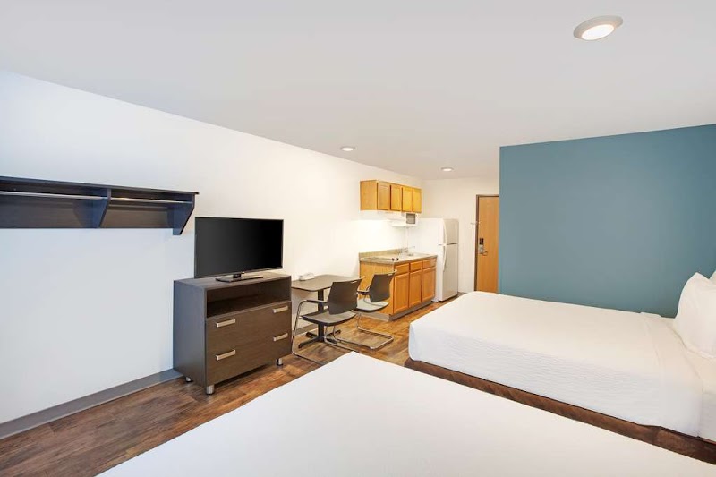 Extended Stay America Select Suites- Cleveland - Airport Cleveland amenities