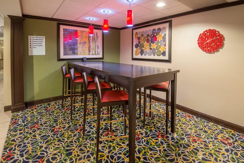 Holiday Inn Express Cleveland Airport - Brook Park by IHG Cleveland amenities
