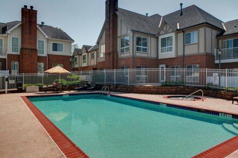 Residence Inn by Marriott Cleveland Independence Cleveland amenities