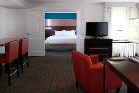 Residence Inn by Marriott Cleveland Independence Cleveland amenities