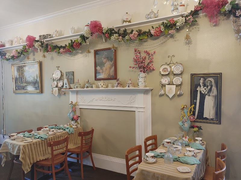 Emerald Necklace Tearoom and Inn Cleveland amenities