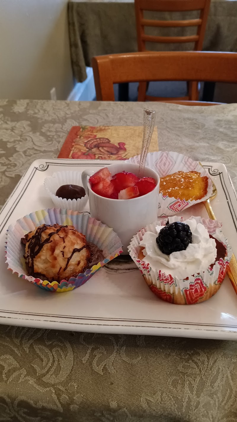 Emerald Necklace Tearoom and Inn Cleveland amenities