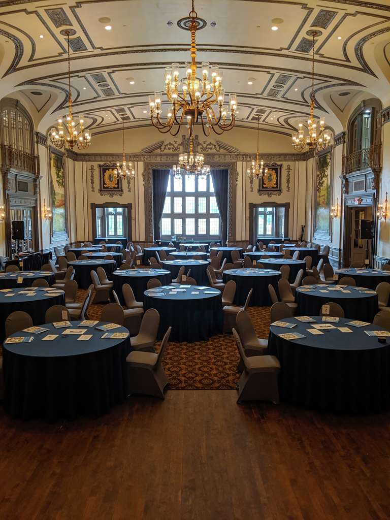 The Tudor Arms Hotel Cleveland - a DoubleTree by Hilton Cleveland amenities