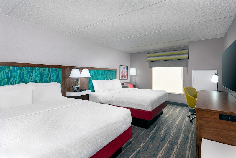 Hampton Inn & Suites Cleveland-Beachwood Cleveland lobby