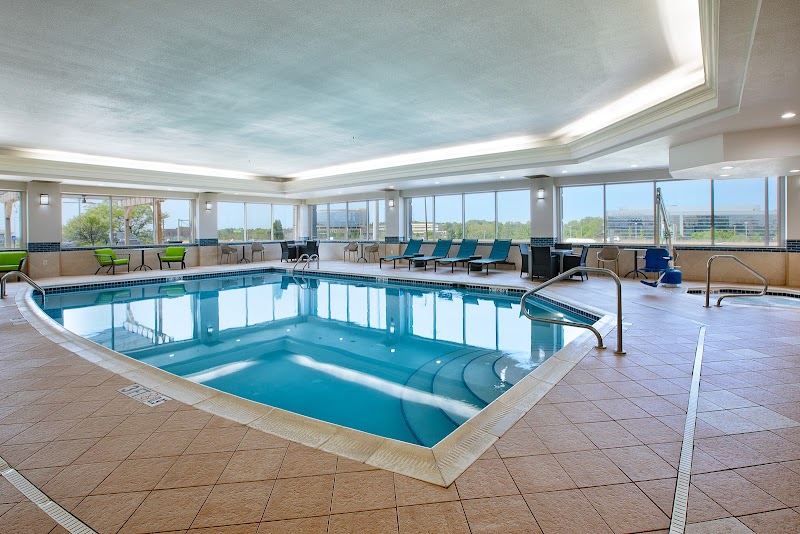 Hampton Inn & Suites Cleveland-Beachwood Cleveland amenities