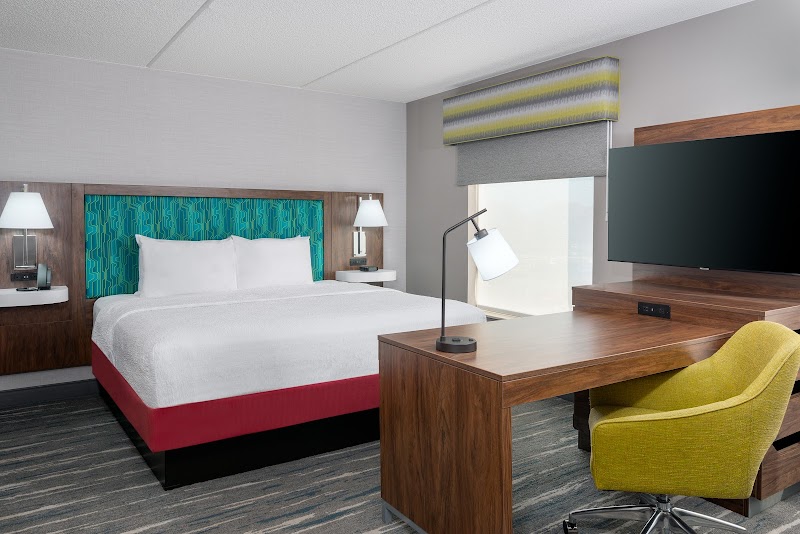 Hampton Inn & Suites Cleveland-Beachwood Cleveland amenities