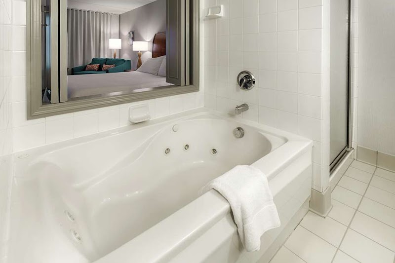 Hilton Garden Inn Cleveland/Twinsburg Cleveland amenities
