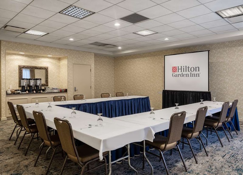 Hilton Garden Inn Cleveland/Twinsburg Cleveland amenities