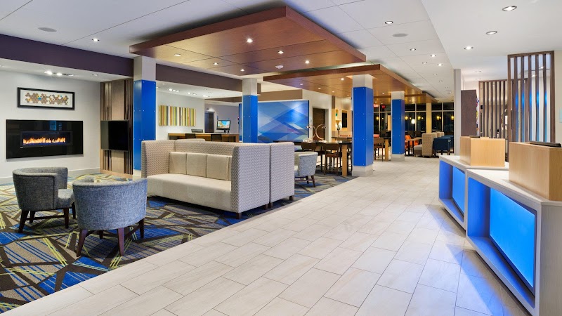 Holiday Inn Express & Suites Medina by IHG Cleveland amenities