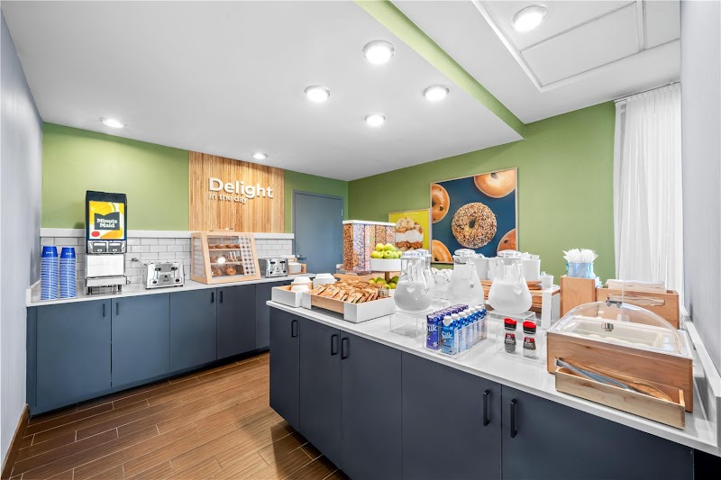 Spark by Hilton Cleveland Beachwood Cleveland amenities