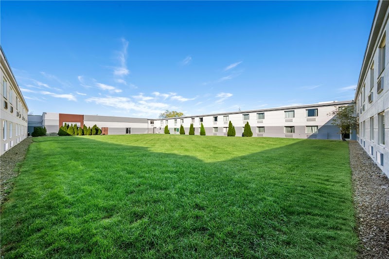 Spark by Hilton Cleveland Beachwood Cleveland amenities